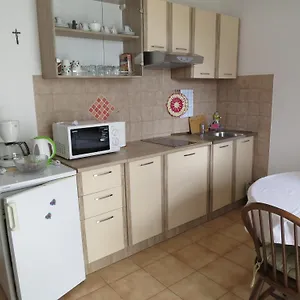 apartment-josipa-malinska.primorje-gorskikotar.com/