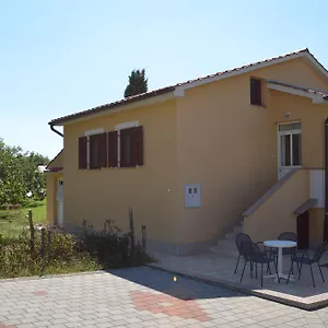 apartments-elizabeta.primorje-gorskikotar.com/